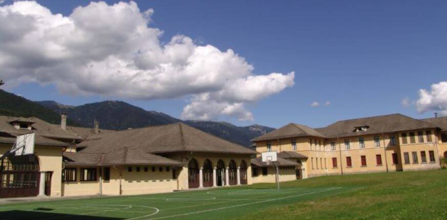 Campo esterno multiuso della struttura