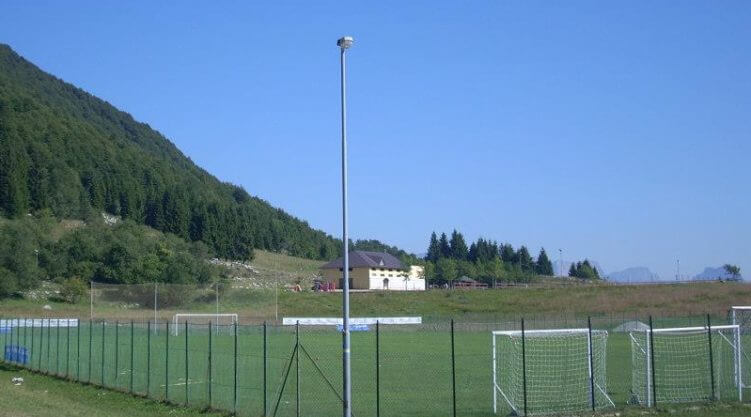 Campo da calcio Case per ferie Stella Montis