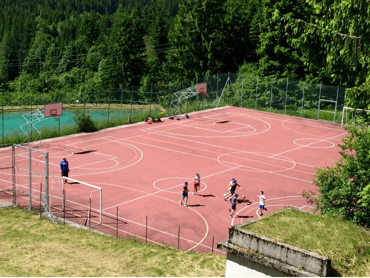 Campi esterno multiuso Villaggio Dolomitico